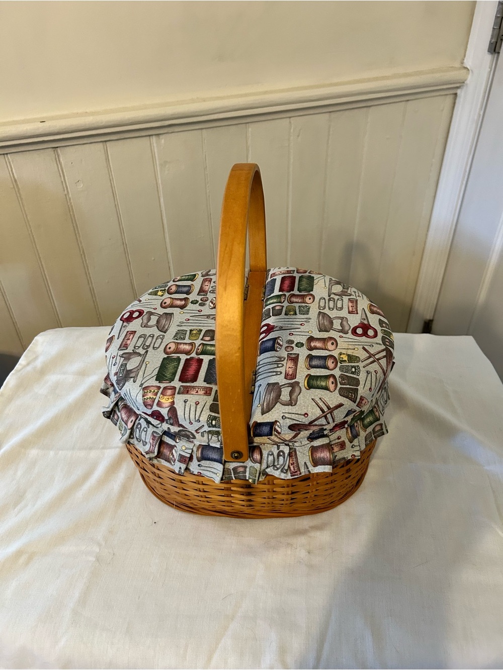 Vintage Late Mid-Century Split-Lid Woven Wicker Sewing Basket